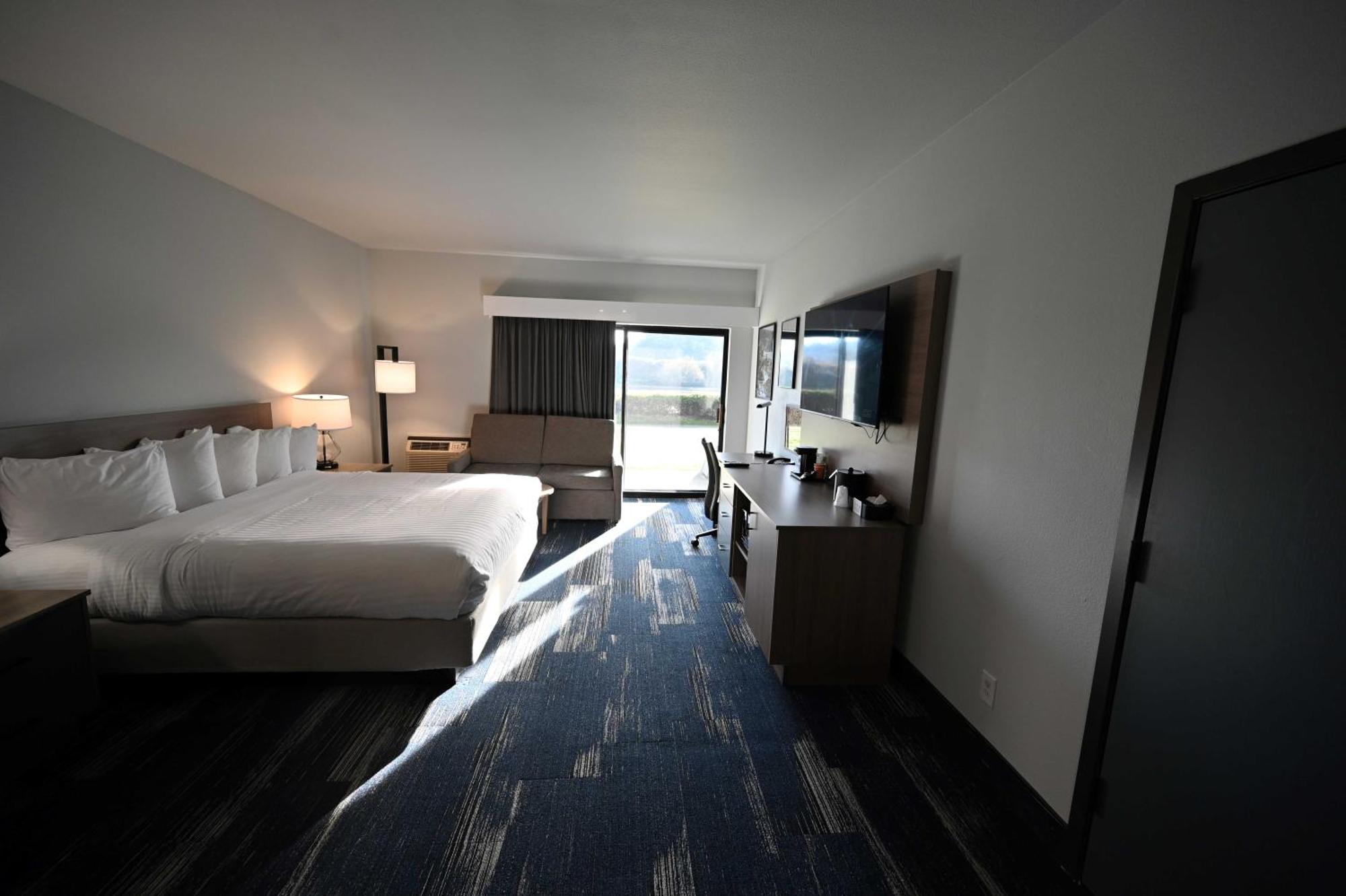 Edgewater Inn And Suites, Ascend Hotel Collection Coos Bay Eksteriør billede
